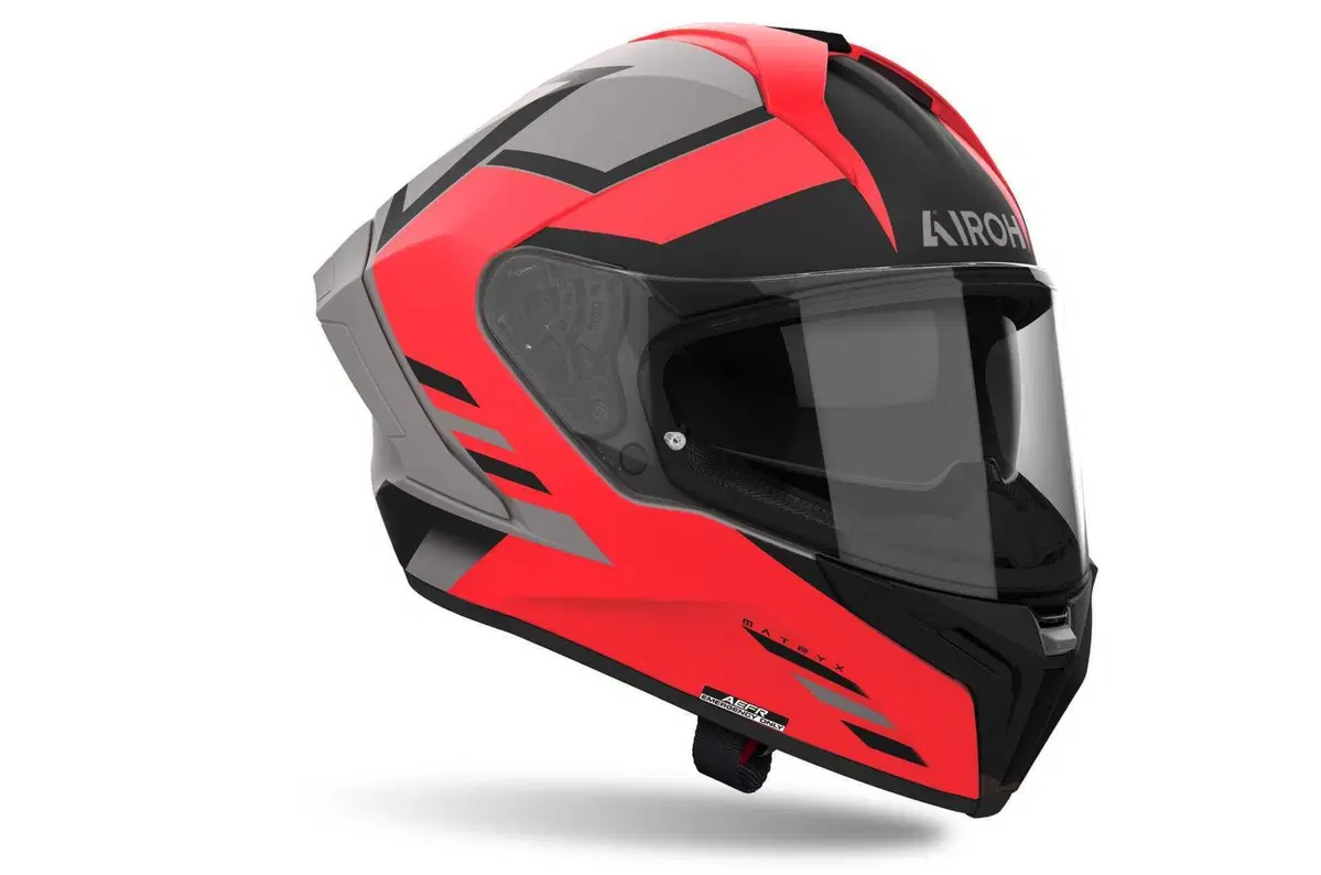 Airoh presenta il suo nuovo top di gamma stradale: Matryx (32)