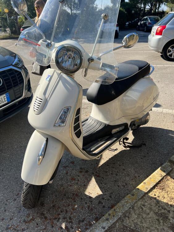 Vespa GTS 300 Super (2008 - 16) (2)