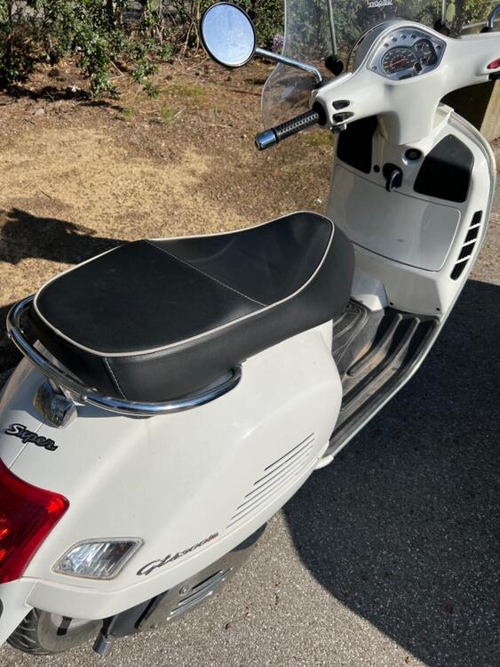 Vespa GTS 300 Super (2008 - 16) (4)