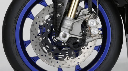 La forcella Öhlins a controllo elettronico della YZF-R1M