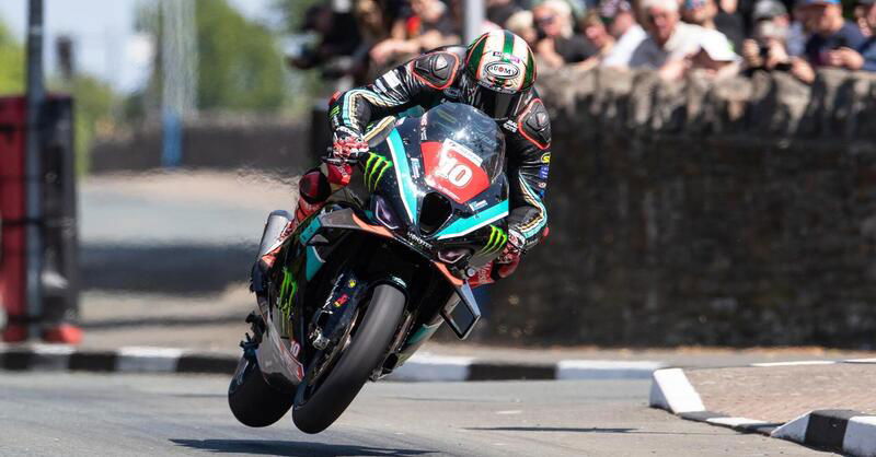 Tourist Trophy: verso la resa dei conti, con Hickman da record e Dunlop fuori dalla Supertwin