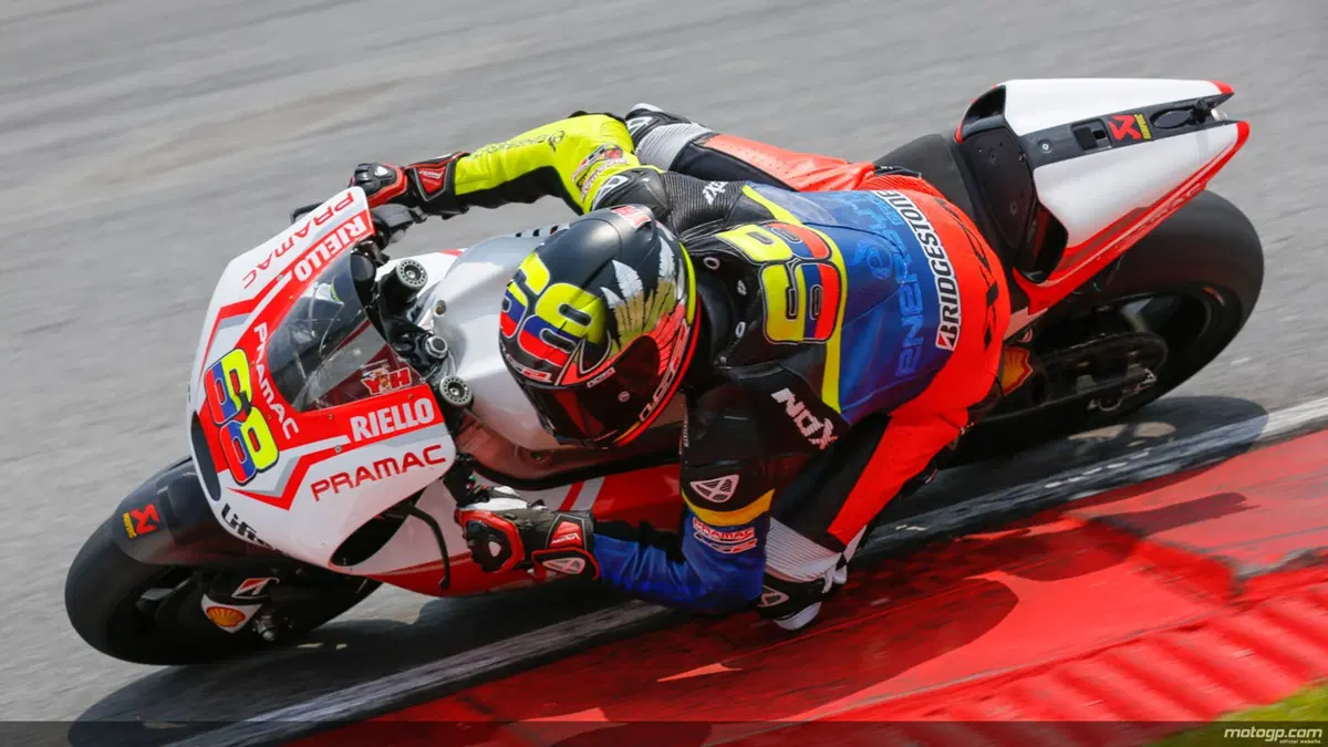 MotoGP. I test di Sepang 2. Rossi è il più veloce nel Day 1