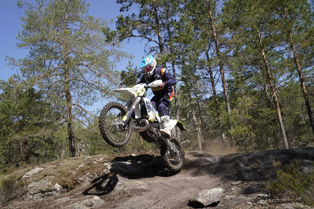 Husqvarna Enduro 2024 TEST: le regine dell'hard sono tutte nuove! Pro e contro, prezzi (2)