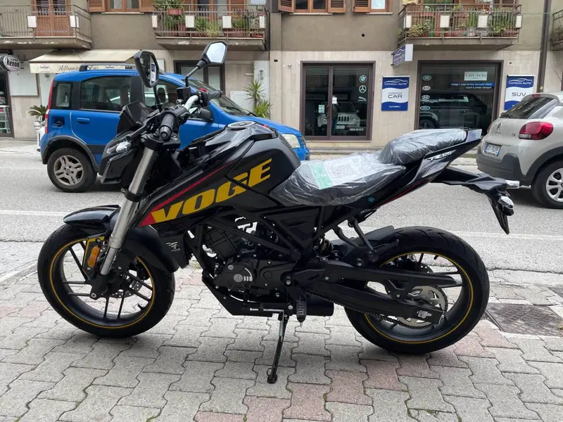 Voge Brivido 125R (2023 - 26) (2)