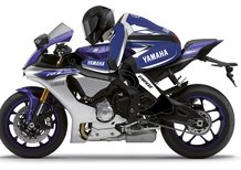 Dainese presenta la nuova tuta D-Air Racing con grafica Yamaha