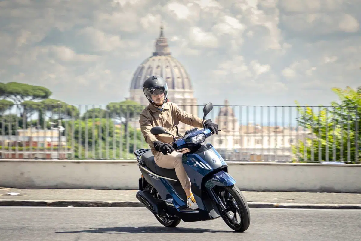 Prova nuovo Peugeot Tweet: look più graffiante, dotazione più completa [VIDEO e GALLERY] (20)