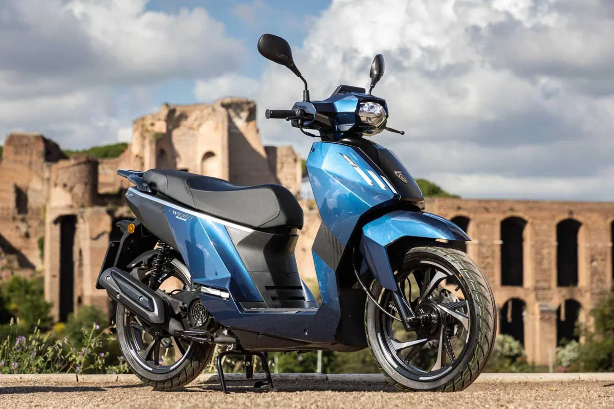 Prova nuovo Peugeot Tweet: look più graffiante, dotazione più completa [VIDEO e GALLERY] (21)