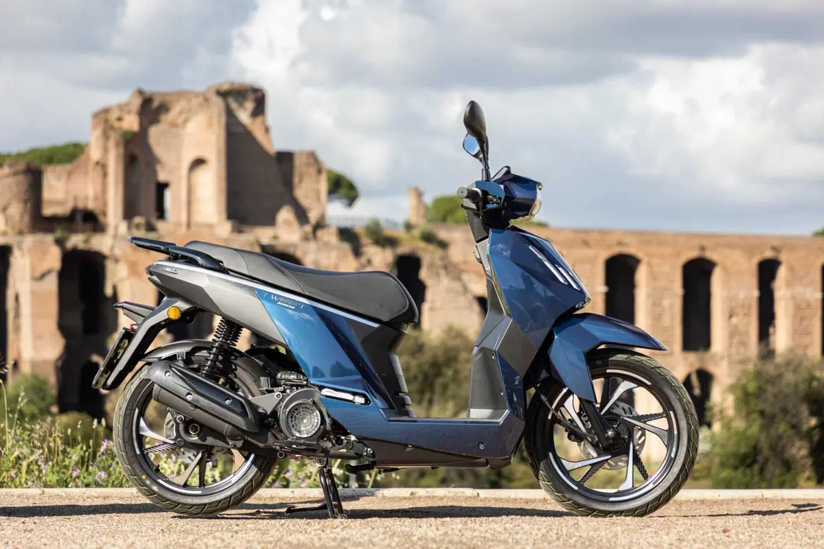 Prova nuovo Peugeot Tweet: look più graffiante, dotazione più completa [VIDEO e GALLERY] (29)