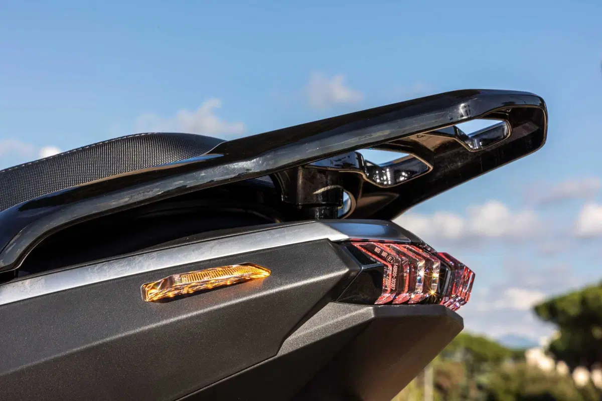 Prova nuovo Peugeot Tweet: look più graffiante, dotazione più completa [VIDEO e GALLERY] (47)