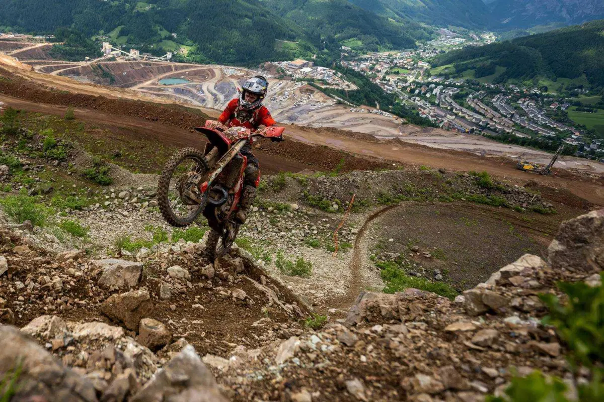 Hard Enduro. Erzberg. Lettenbichler Batte Di Nuovo il Gigante di Ferro (17)