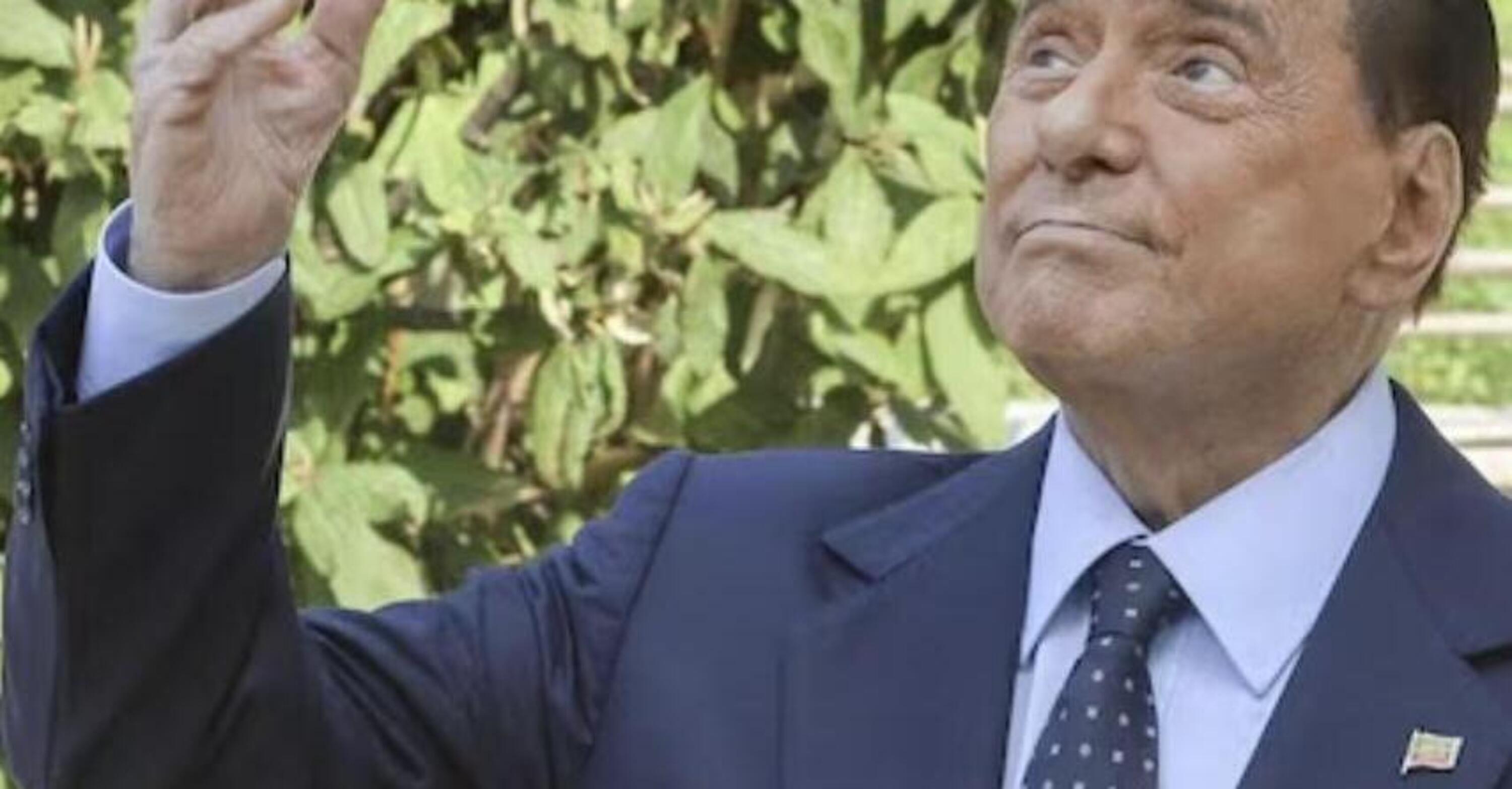 Silvio Berlusconi e la moto