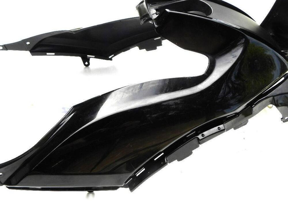 Cover serbatoio sottosella anter. Yamaha T-Max 500 (3)