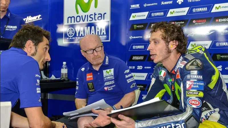 Rossi: "Marquez favorito, ma non siamo lontani"