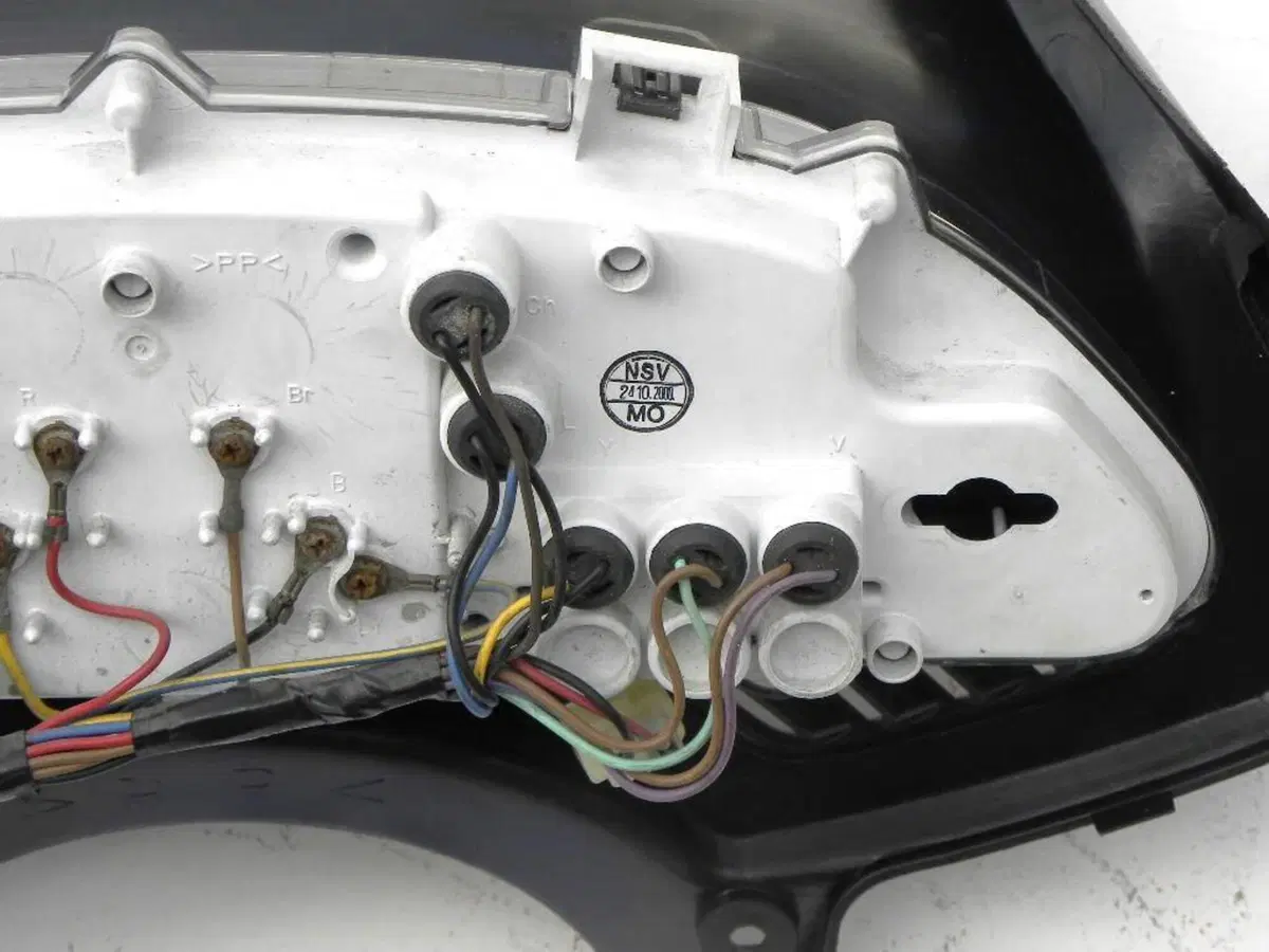 Strumentazione cruscotto Yamaha T-Max 500 (7)