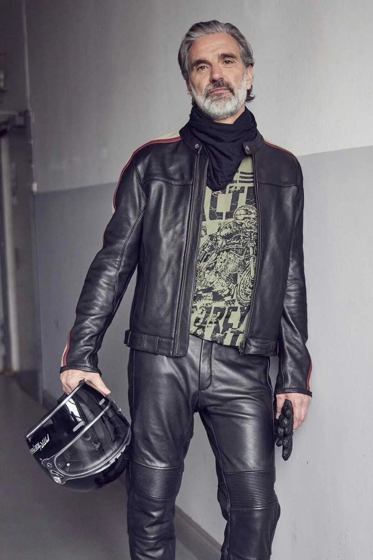 Louis Moto, outfit Detlev retró in pelle (4)