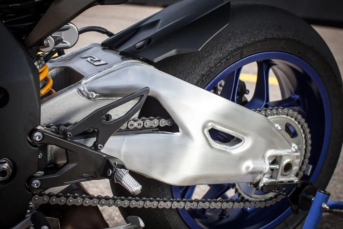 Yamaha YZF-R1 ed YZF-R1M (45)