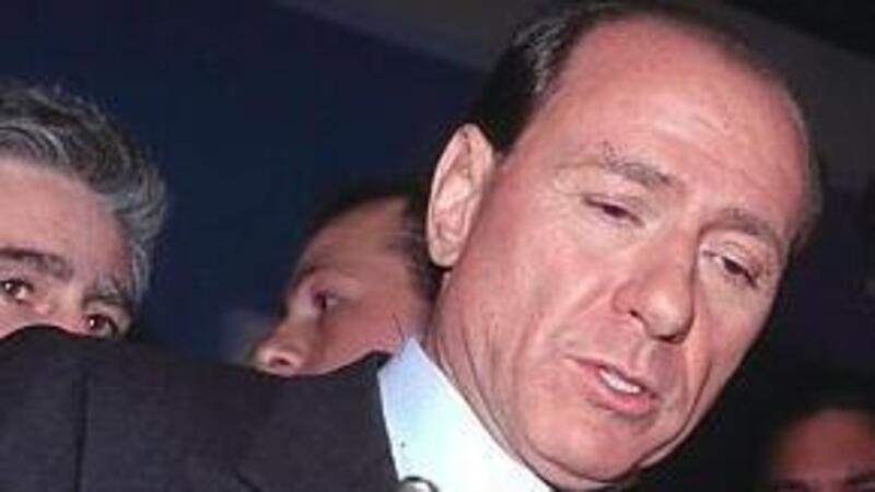 [VIDEO] Quando Silvio Berlusconi tent&ograve; di risvegliare dal coma un ragazzo caduto dallo scooter