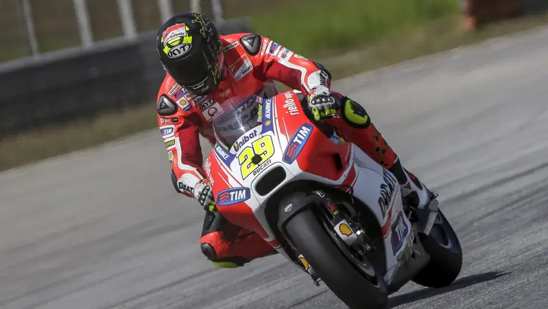 Iannone: "Ho avuto l'approccio giusto con la GP15"