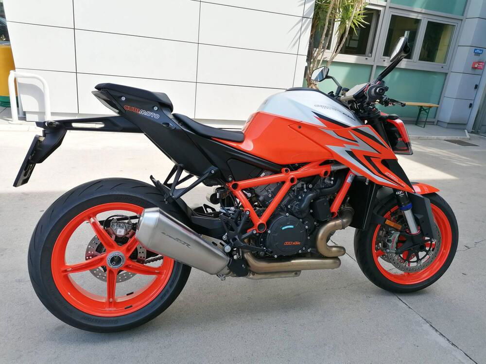 KTM 1290 Super Duke R Evo (2022 - 23) (4)