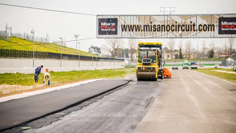 Nuovo asfalto per il Misano World Circuit Marco Simoncelli