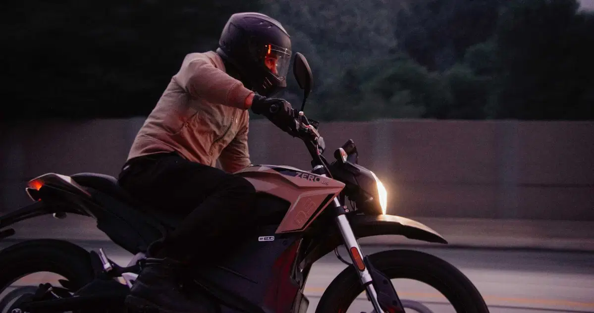 Arrivano le elettriche per tutti: ecco le nuove Zero Motorcycles da 11 kW (7)