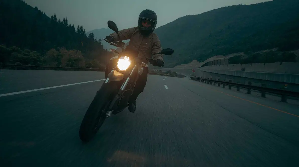 Arrivano le elettriche per tutti: ecco le nuove Zero Motorcycles da 11 kW (8)