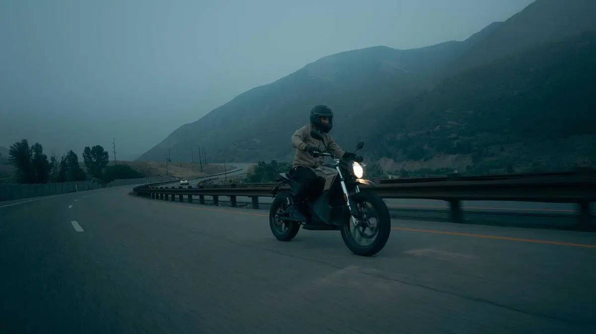Arrivano le elettriche per tutti: ecco le nuove Zero Motorcycles da 11 kW (9)