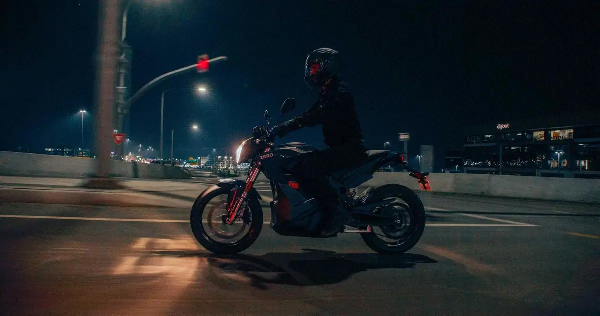 Arrivano le elettriche per tutti: ecco le nuove Zero Motorcycles da 11 kW (30)