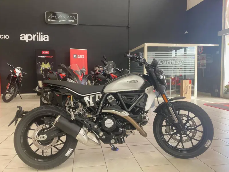 Ducati Scrambler 800 Icon (2023 - 24) (2)