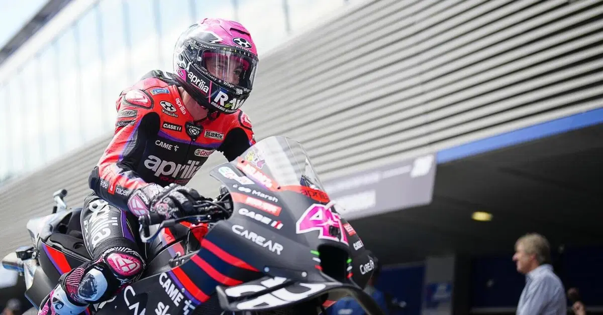 MotoGP 2023. GP di Germania. La caduta di bici costa caro, Aleix Espargaro: "Ho l'astragalo rotto"