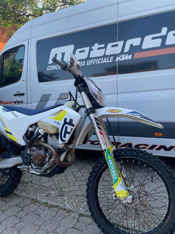 Husqvarna FE 250 (2018) (2)