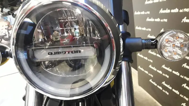 QJ Motor SRV 125 (2023 - 24) (13)