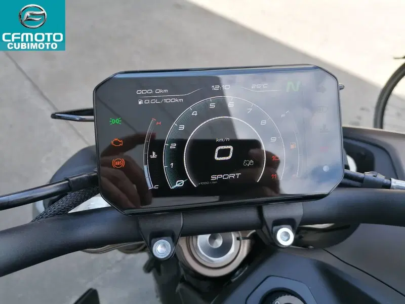 CFMOTO 800NK Sport (2023 - 26) (9)