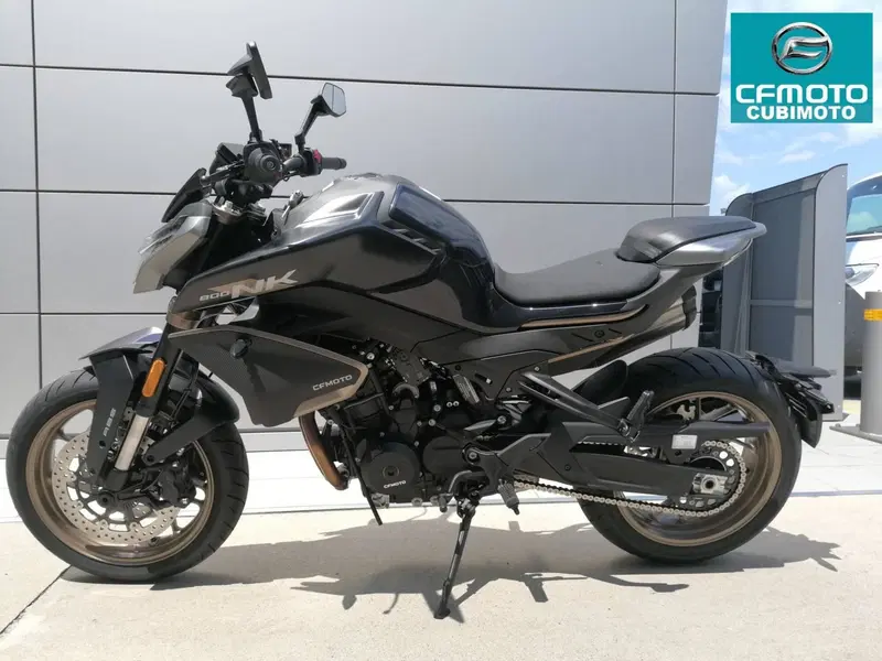 CFMOTO 800NK Sport (2023 - 26) (4)
