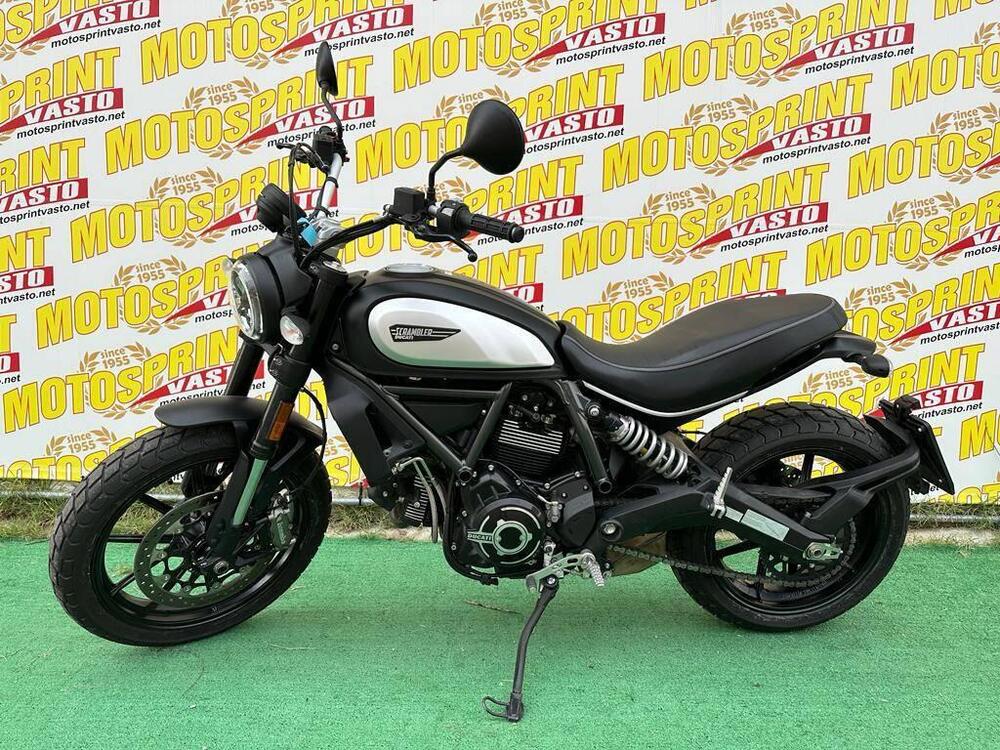 Ducati Scrambler 800 Icon Dark (2021 - 22) (3)