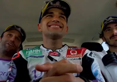 [VIDEO] MotoGP 2023, GP d'Italia. Al Mugello non si dorme mai. Lo confermano Pecco, Martìn e Zarco