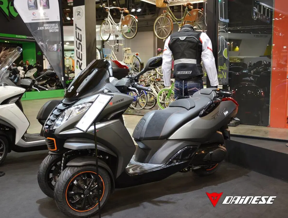 Dainese e Peugeot Scooters insieme al servizio della sicurezza (6)