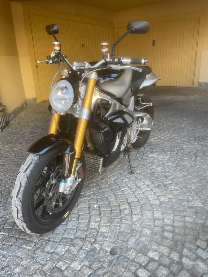 Aprilia RSV 1000 (1998 - 99)