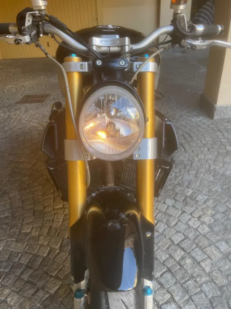 Aprilia RSV 1000 (1998 - 99) (7)