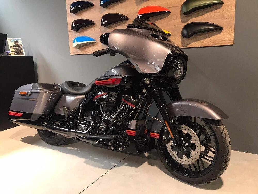 Harley-Davidson 117 Street Glide (2018 - 20) - FLHXSE