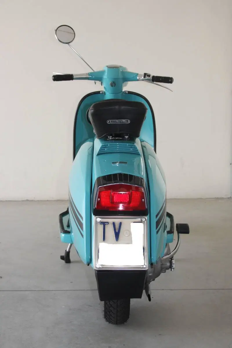 Lambretta DL 125 Macchia Nera (3)