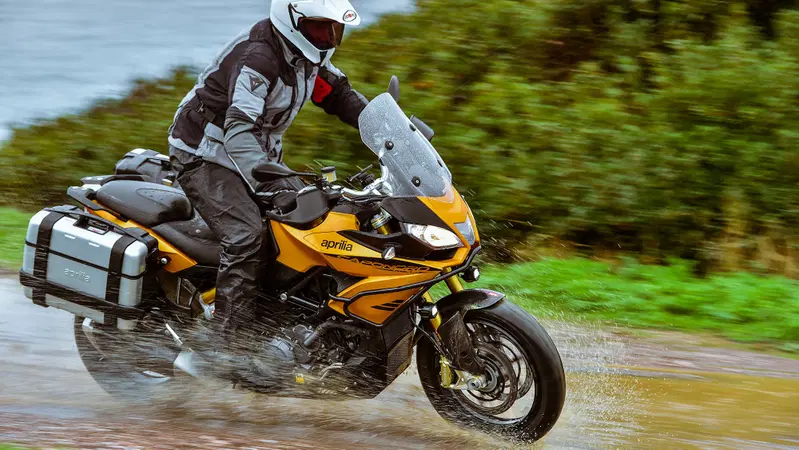 Aprilia Caponord Rally 1200: il video della nostra prova