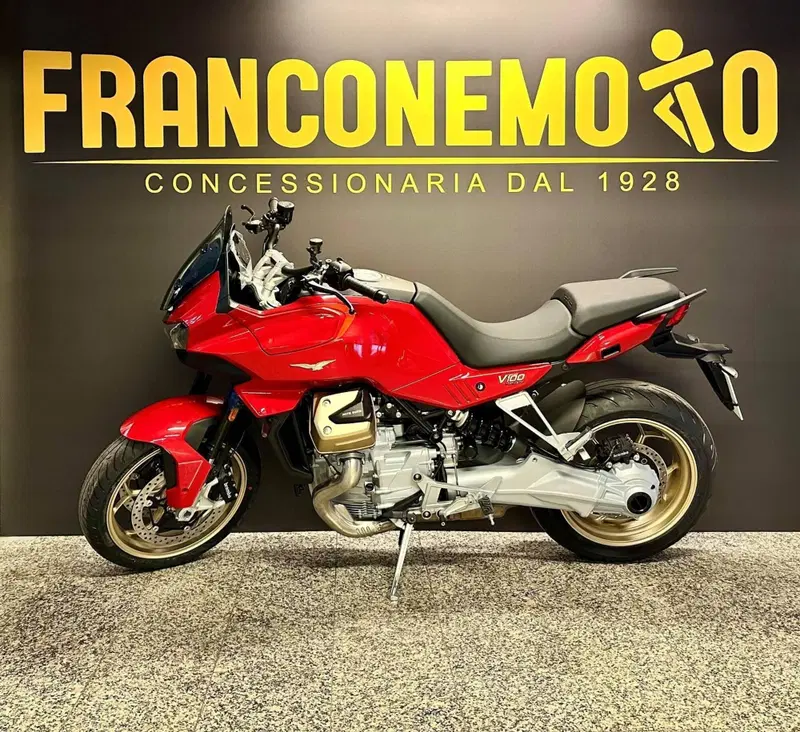 Moto Guzzi V100 Mandello (2022 - 24) (5)