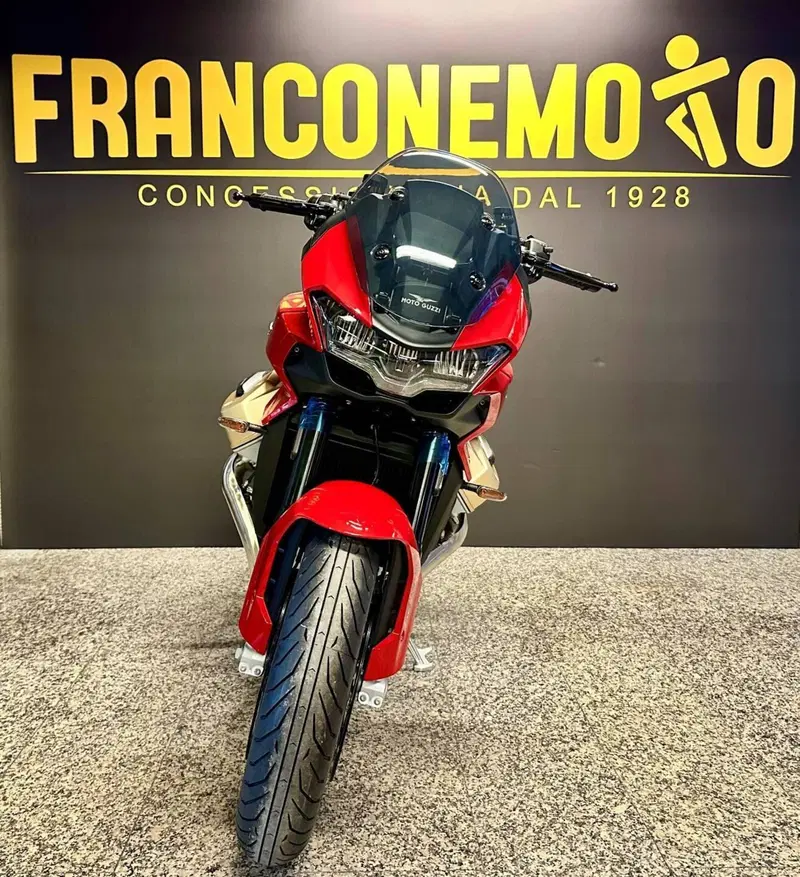 Moto Guzzi V100 Mandello (2022 - 24) (6)