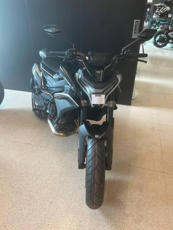 CFMOTO 800NK Sport (2023 - 24) (2)