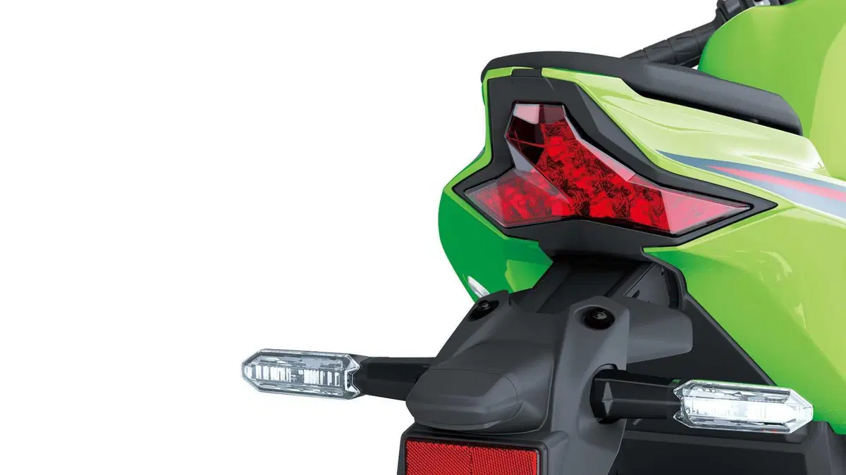 Kawasaki Ninja ZX-4R Ninja ZX-4RR (2024 - 26) (9)