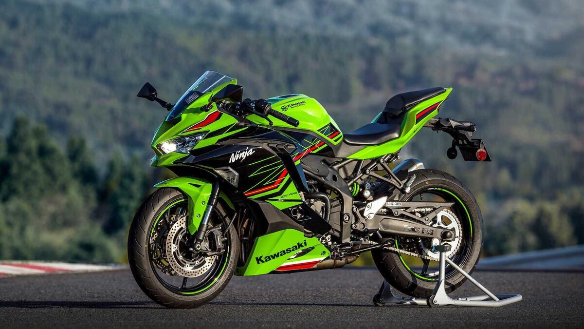 Kawasaki Ninja ZX4RR (2024), prezzo e scheda tecnica Moto.it