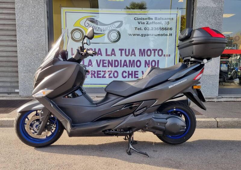 Suzuki Burgman 400 usata a Castellanza - Varese - Va per € 6.890