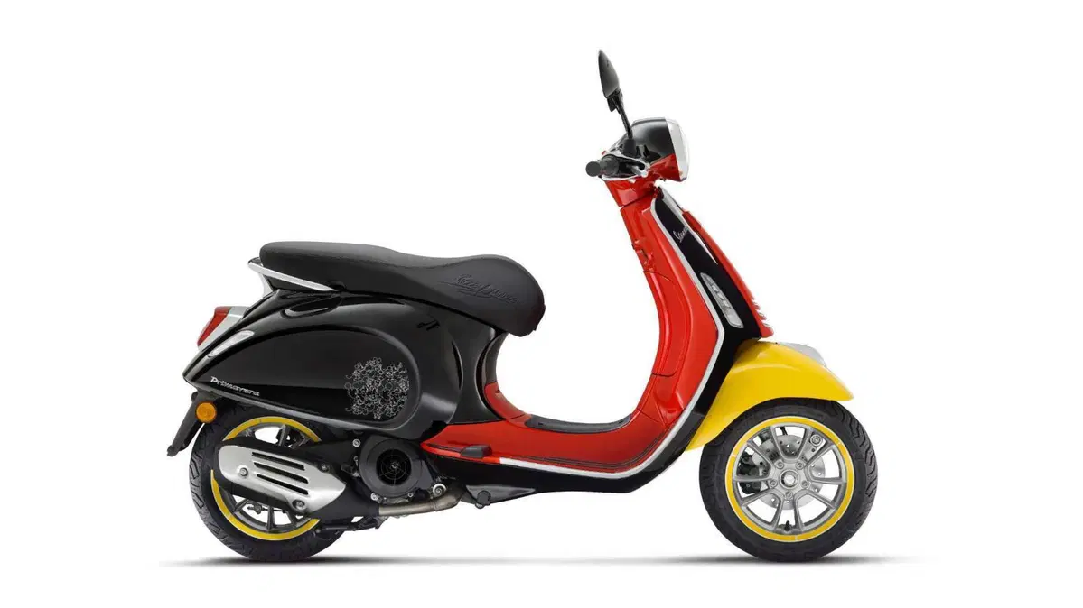Vespa Primavera 125 Primavera 125 Disney Mickey Mouse Edition by Vespa (2023 - 24) (5)