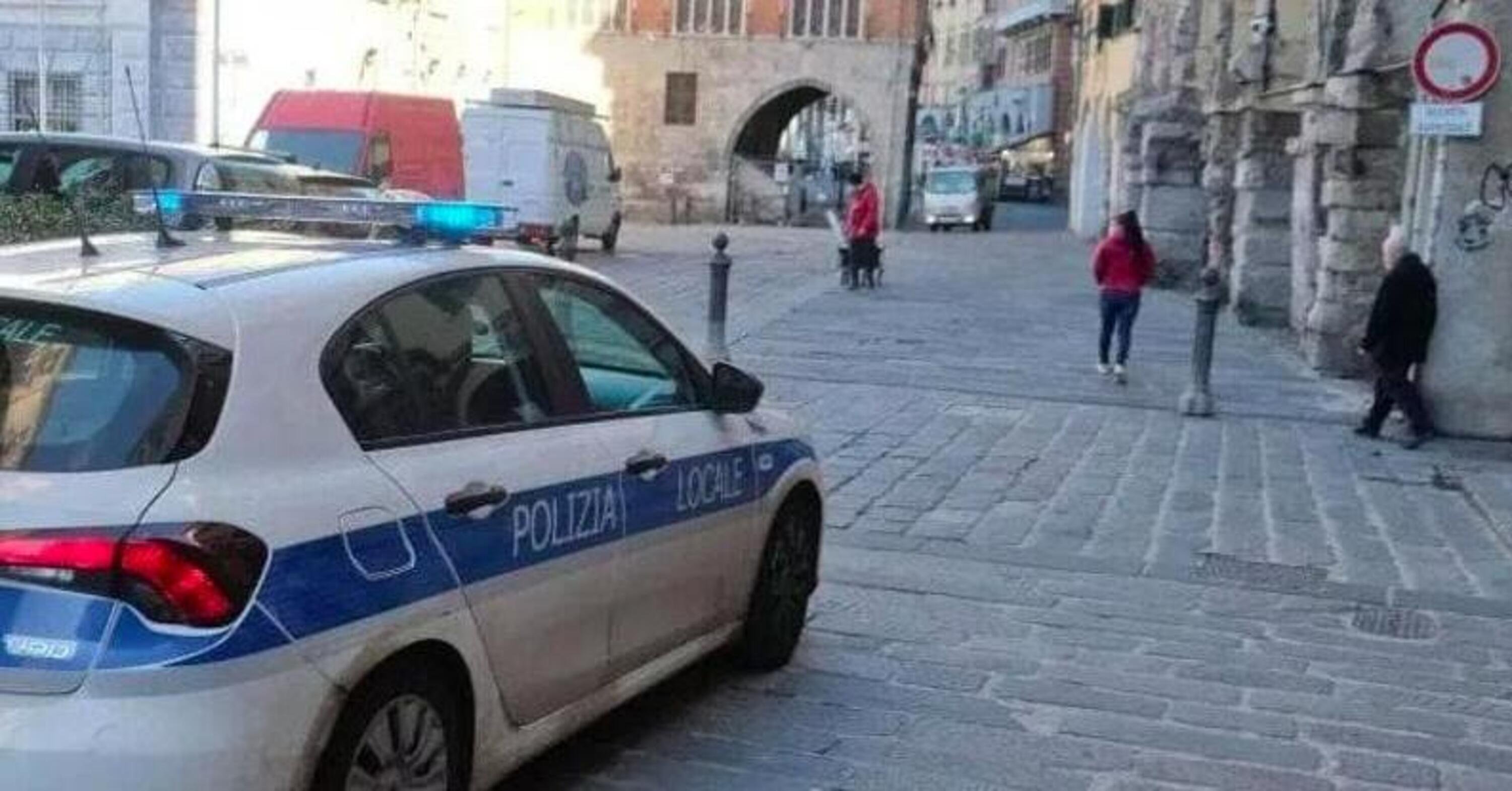 Genova. Dovr&agrave; pagare per la pulizia dell&#039;asfalto: il motociclista aveva perso sangue dopo l&#039;incidente